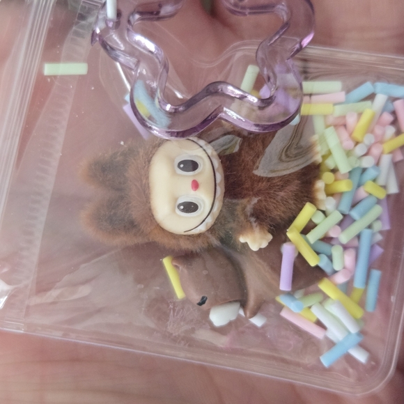 Mini labubu keychain - Picture 2 of 3